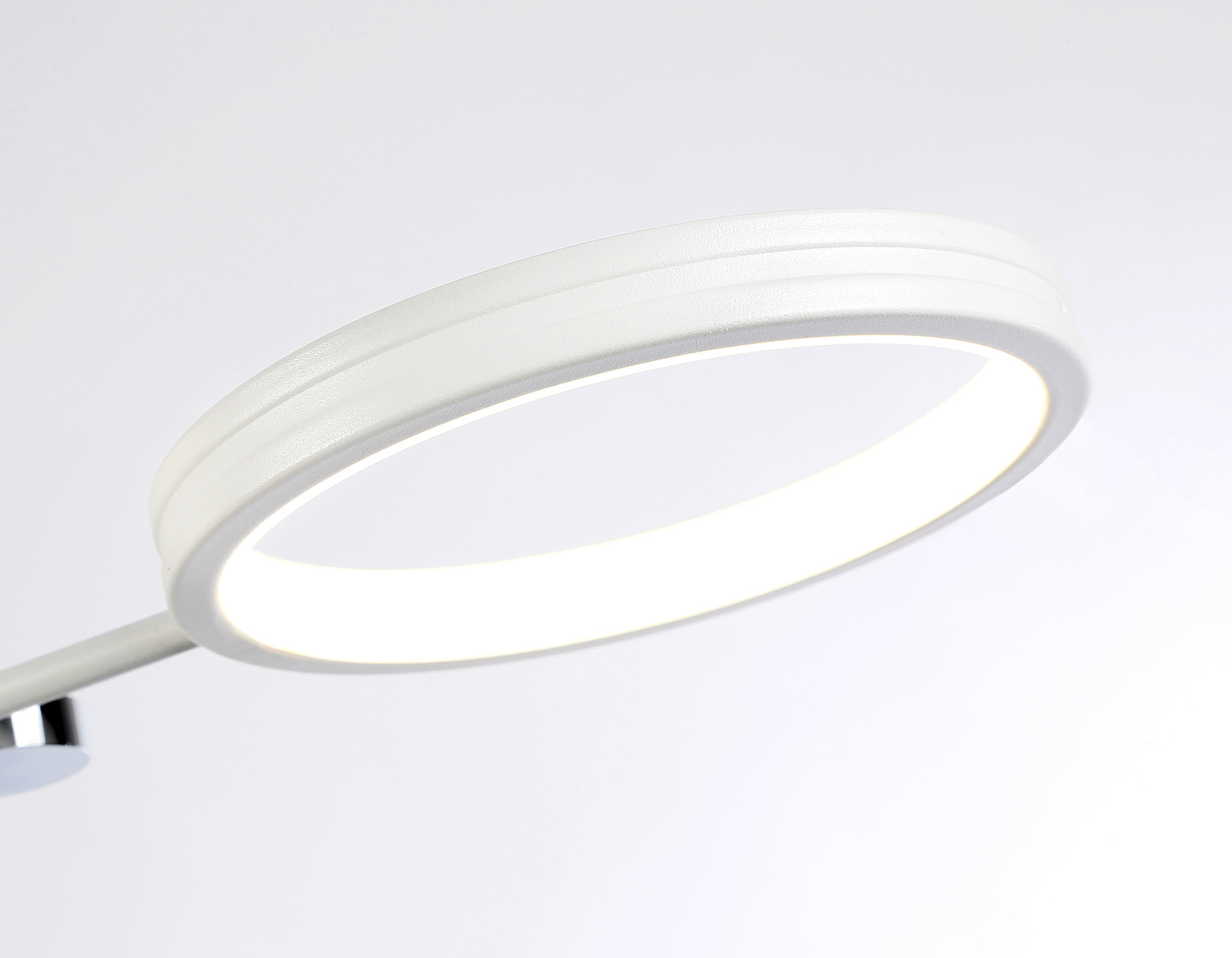 Потолочный светодиодный светильник с пультом управления FL51646/3+3 WH/CH белый/хром 76W 3000K-6400K D700*300 (ПДУ ИК)