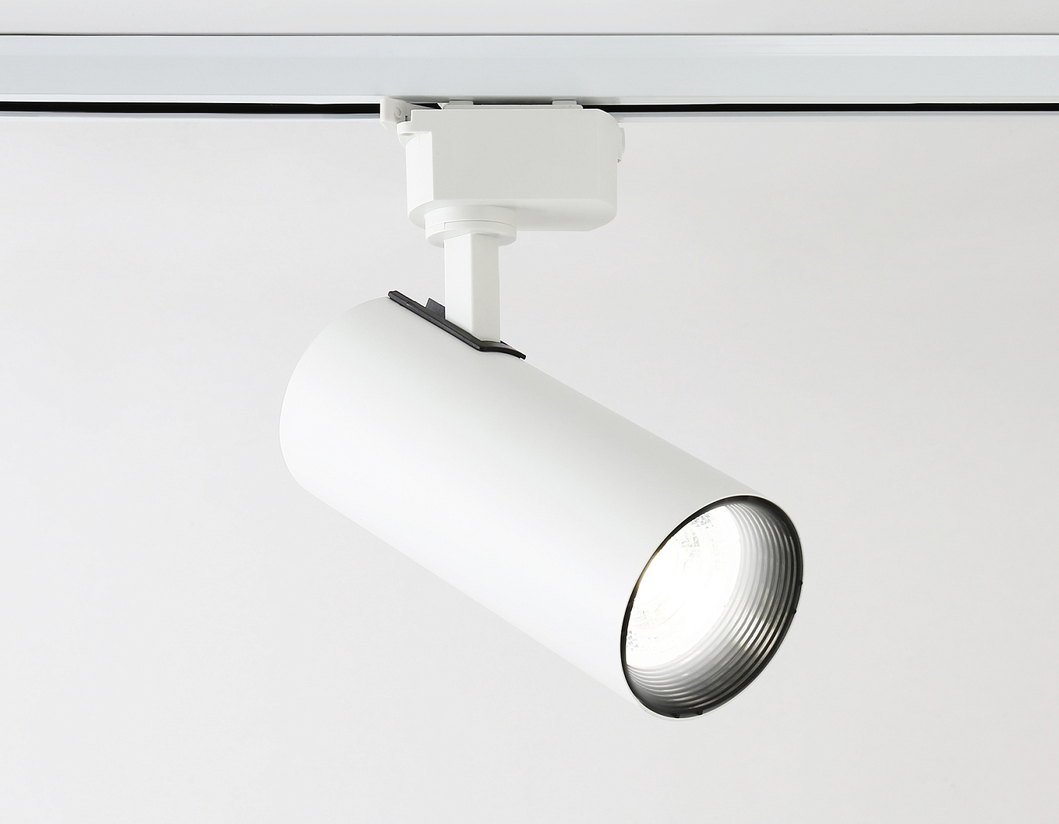 Трековый светодиодный светильник GL5822 WH белый LED 24W 4200K 24°