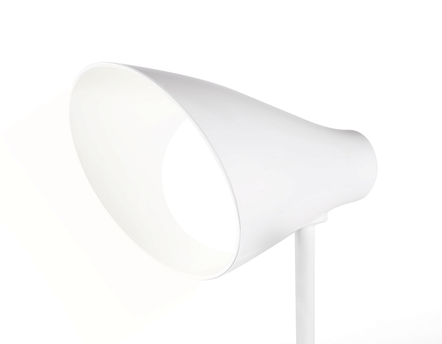 Светодиодная настольная лампа с прищепкой, гибкой ножкой и аккумуляторной батареей DE705 WH белый LED 3000-6000K 4W