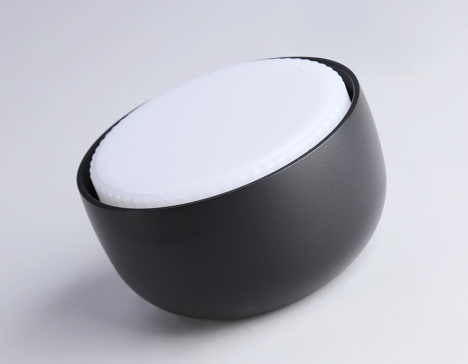 Светильник накладной со сменной лампой GX53 TN71003 BK черный GX53 max 12W D80*50