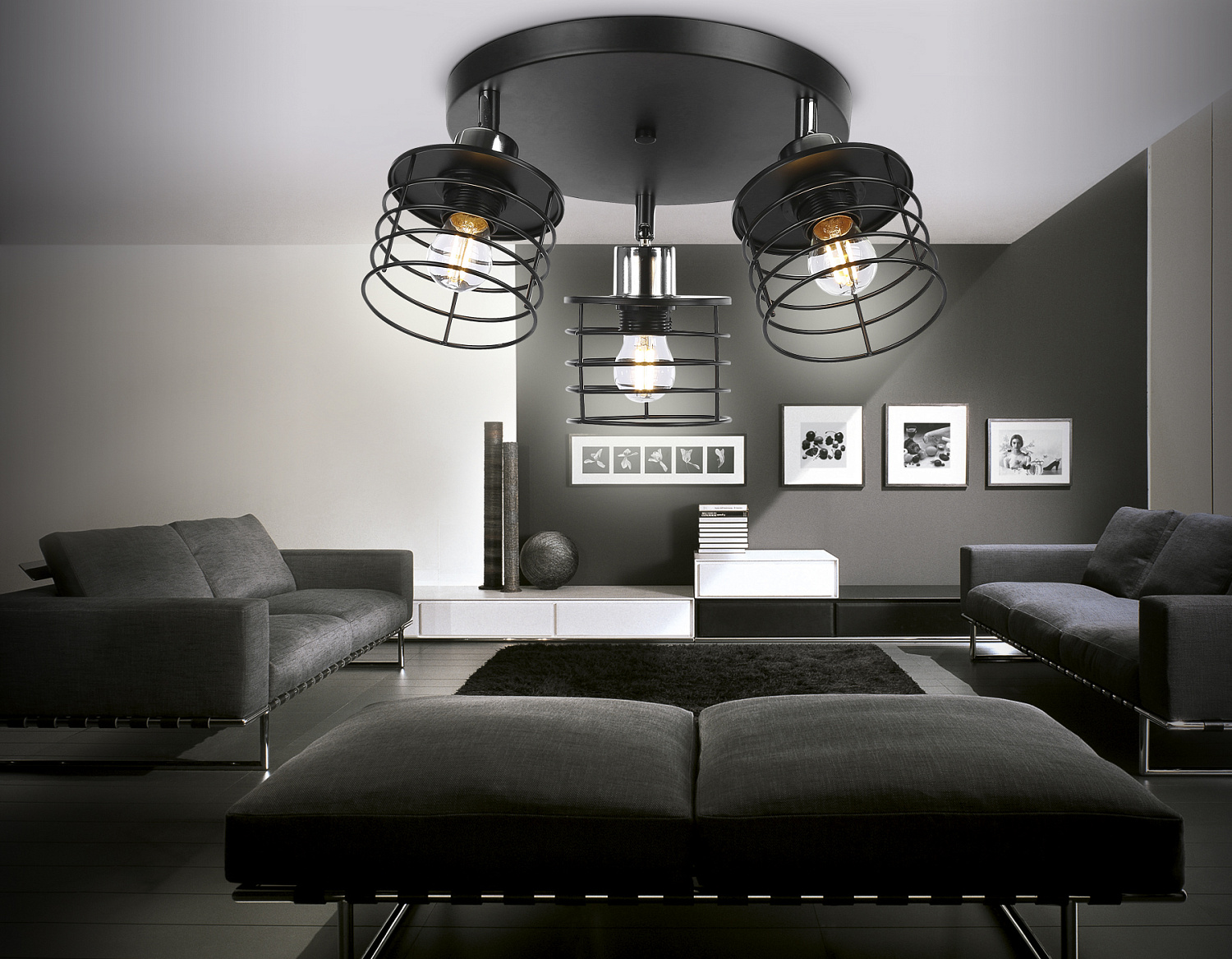 Настенно-потолочный спот в стиле лофт TR8092/3 BK/CH черный/хром E27*3 max 40W D372*190