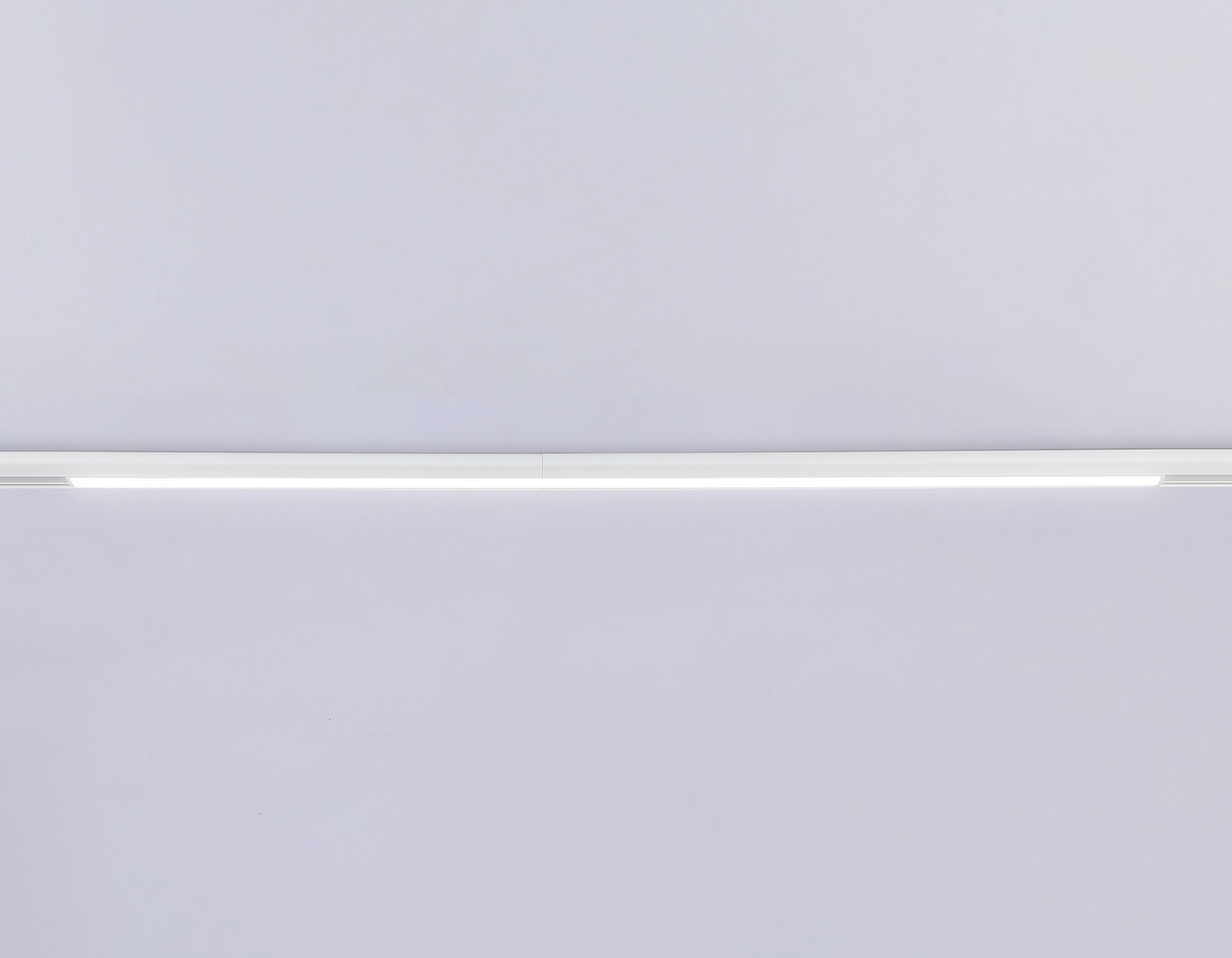 Светильник светодиодный трековый для шинопровода Magnetic GL4012 WH белый IP20 36W 4200K 48V 900*22*45