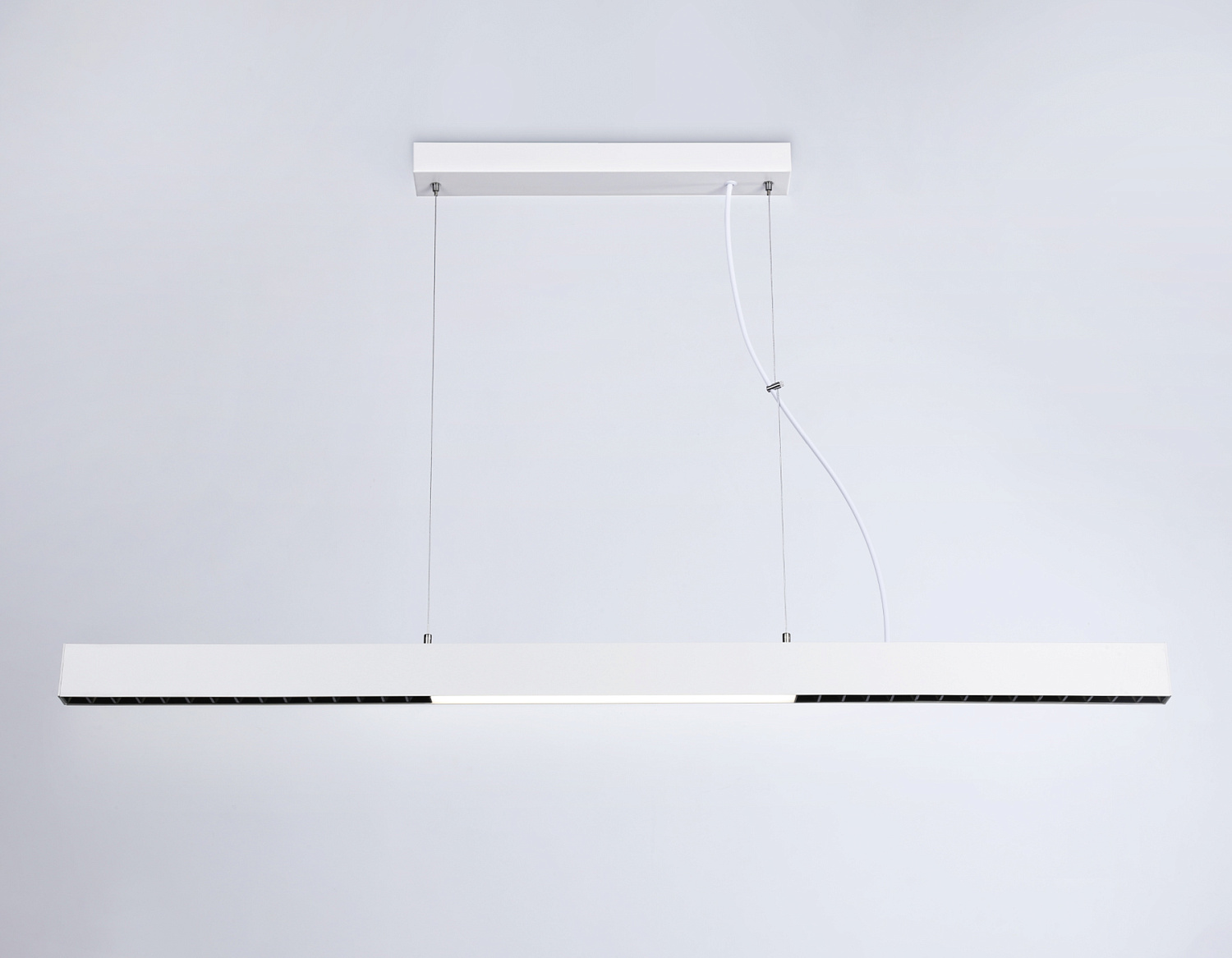 Подвесной светодиодный светильник FL5965 WH белый 48W 4200K 1200*35*1305 (Без ПДУ)