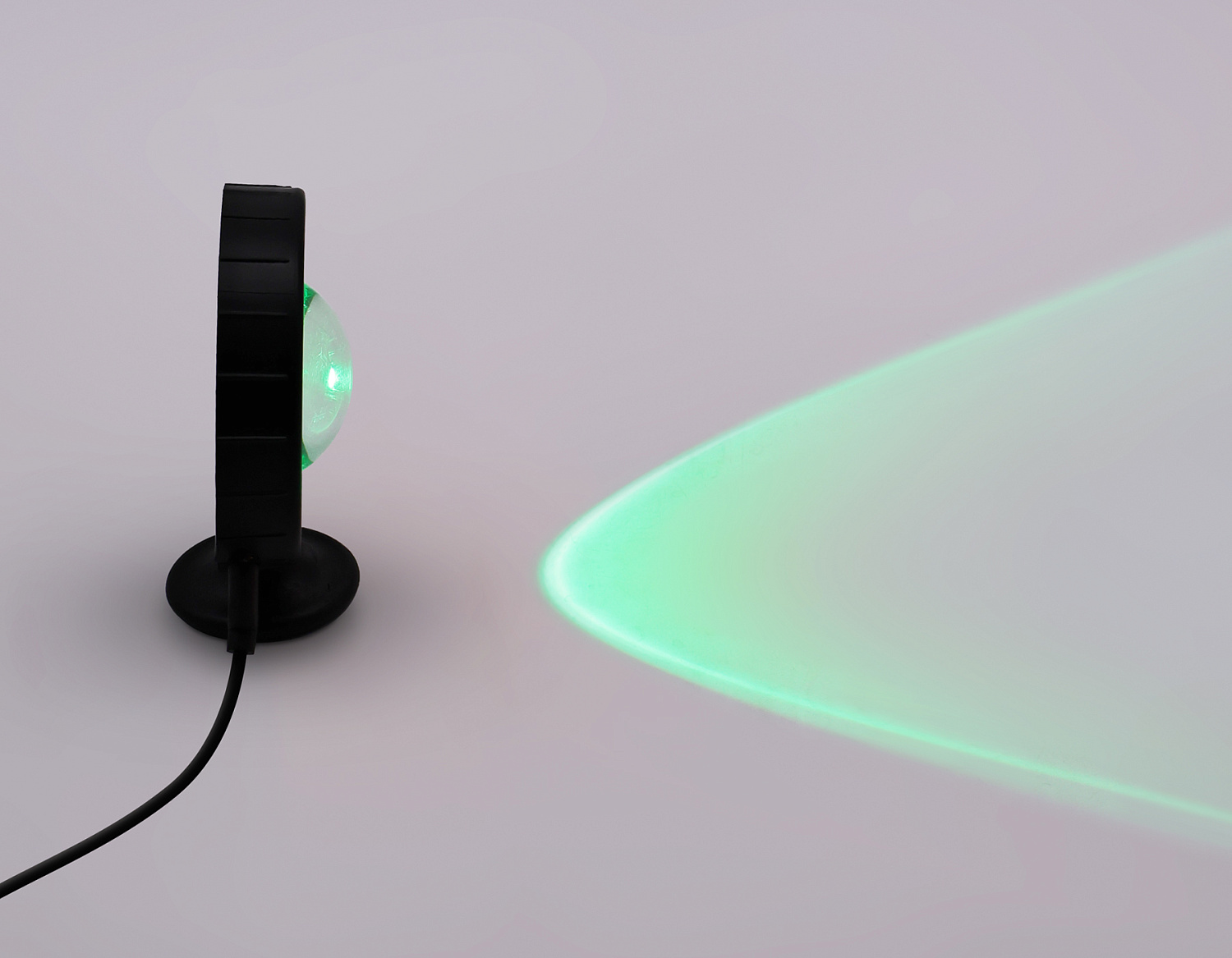 Атмосферная светодиодная настольная лампа с пультом DE8383 BK черный LED RGB 3W (ПДУ RGB)